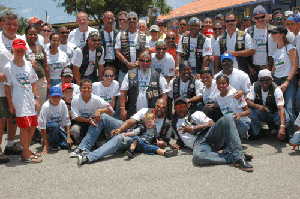 Group photograph of all the riders and participants